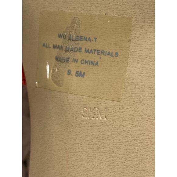 Guess Strappy Sandals WG Aleena T Platform Women's Size 9.5 Coral Orange Heels - Picture 9 of 11